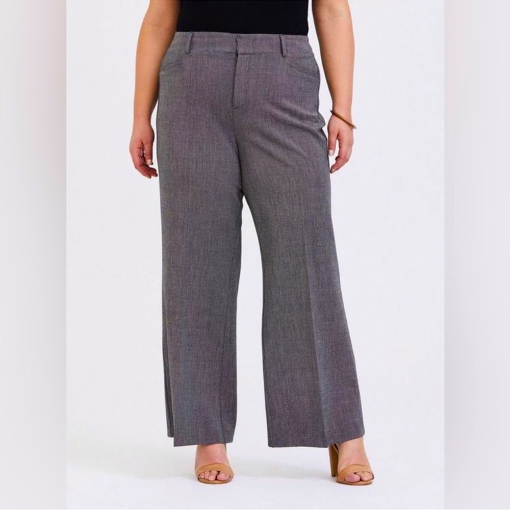 Grey Textured Structured Wide Leg Pant